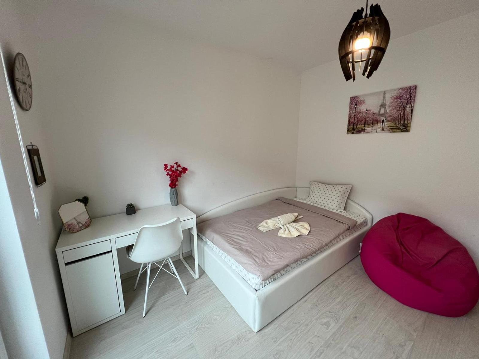 Paris Luxury Top Centre 2Bdr Apt W Work Desk And Wifi Near Nevsky Cathedral โซเฟีย ภายนอก รูปภาพ
