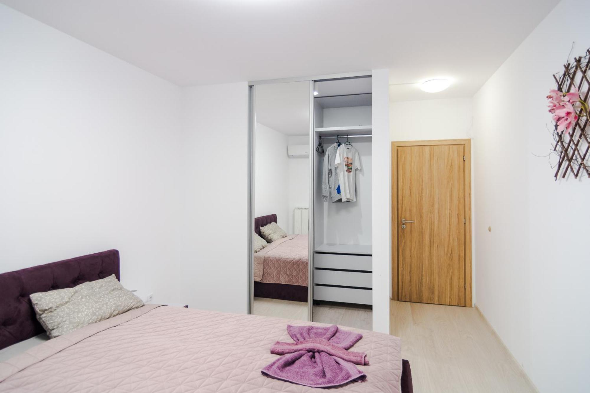 Paris Luxury Top Centre 2Bdr Apt W Work Desk And Wifi Near Nevsky Cathedral โซเฟีย ภายนอก รูปภาพ