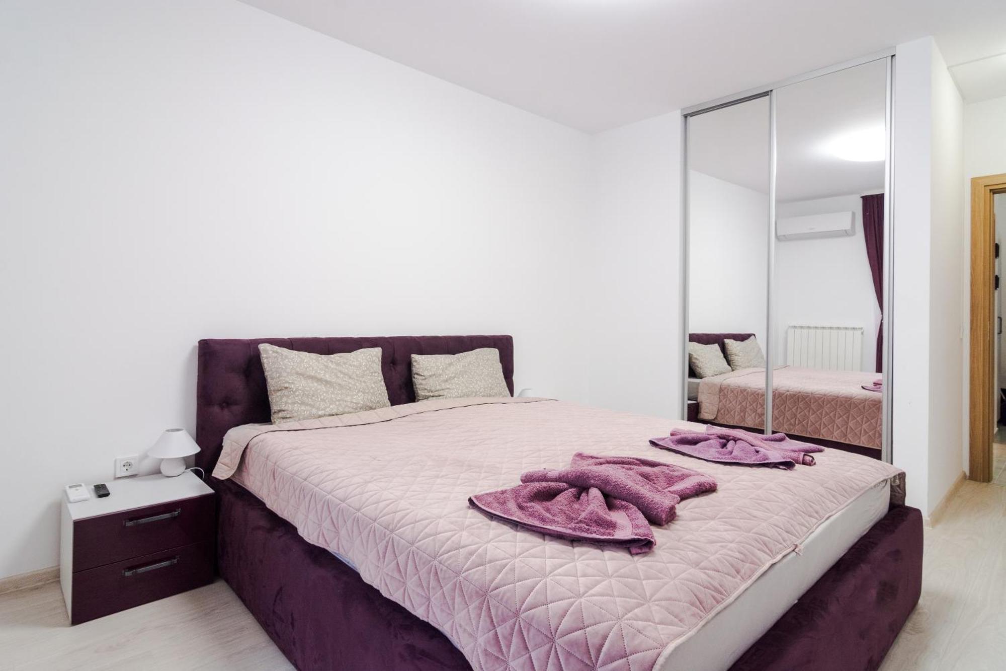 Paris Luxury Top Centre 2Bdr Apt W Work Desk And Wifi Near Nevsky Cathedral โซเฟีย ภายนอก รูปภาพ