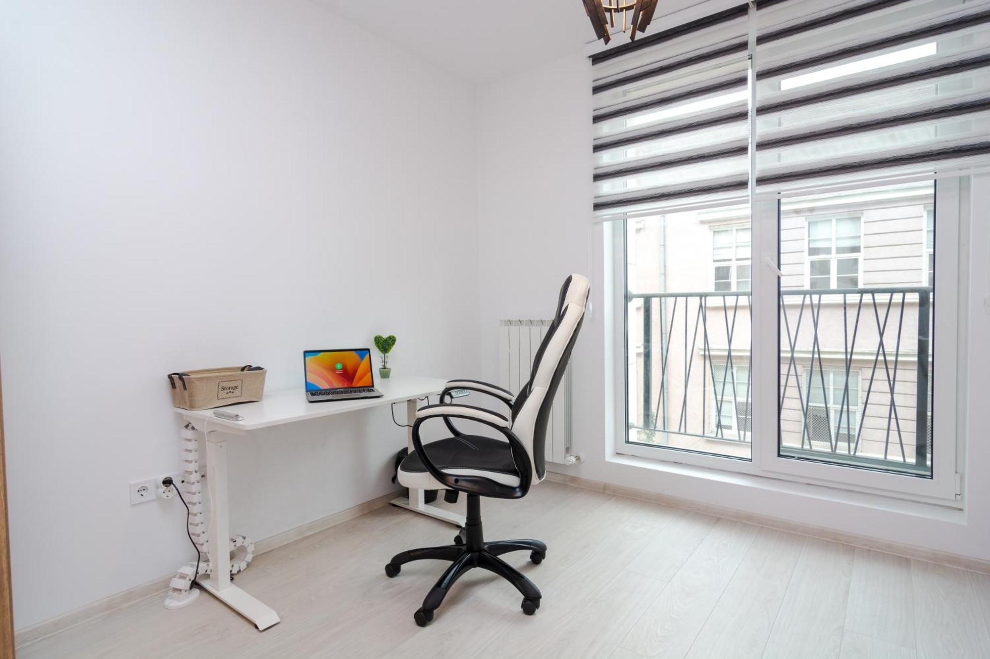 Paris Luxury Top Centre 2Bdr Apt W Work Desk And Wifi Near Nevsky Cathedral โซเฟีย ภายนอก รูปภาพ